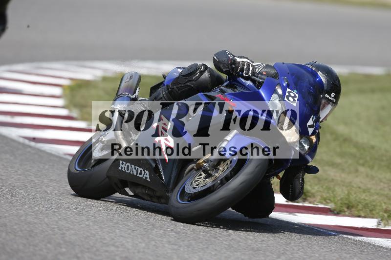 /Archiv-2025/49 26.08.2025 Cornu Master School ADR/blau-bleu/87